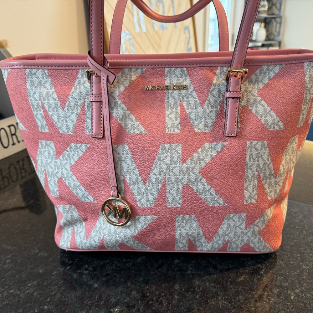 Michael Kors tote